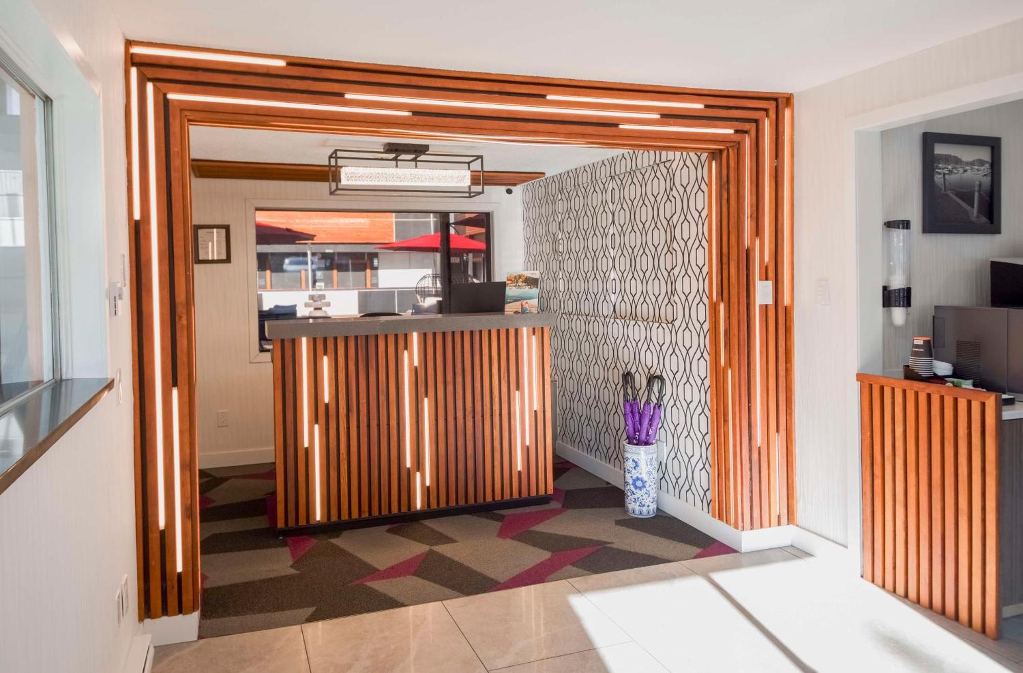 Coast Metro Vancouver Hotel Μπέρναμπι Εξωτερικό φωτογραφία