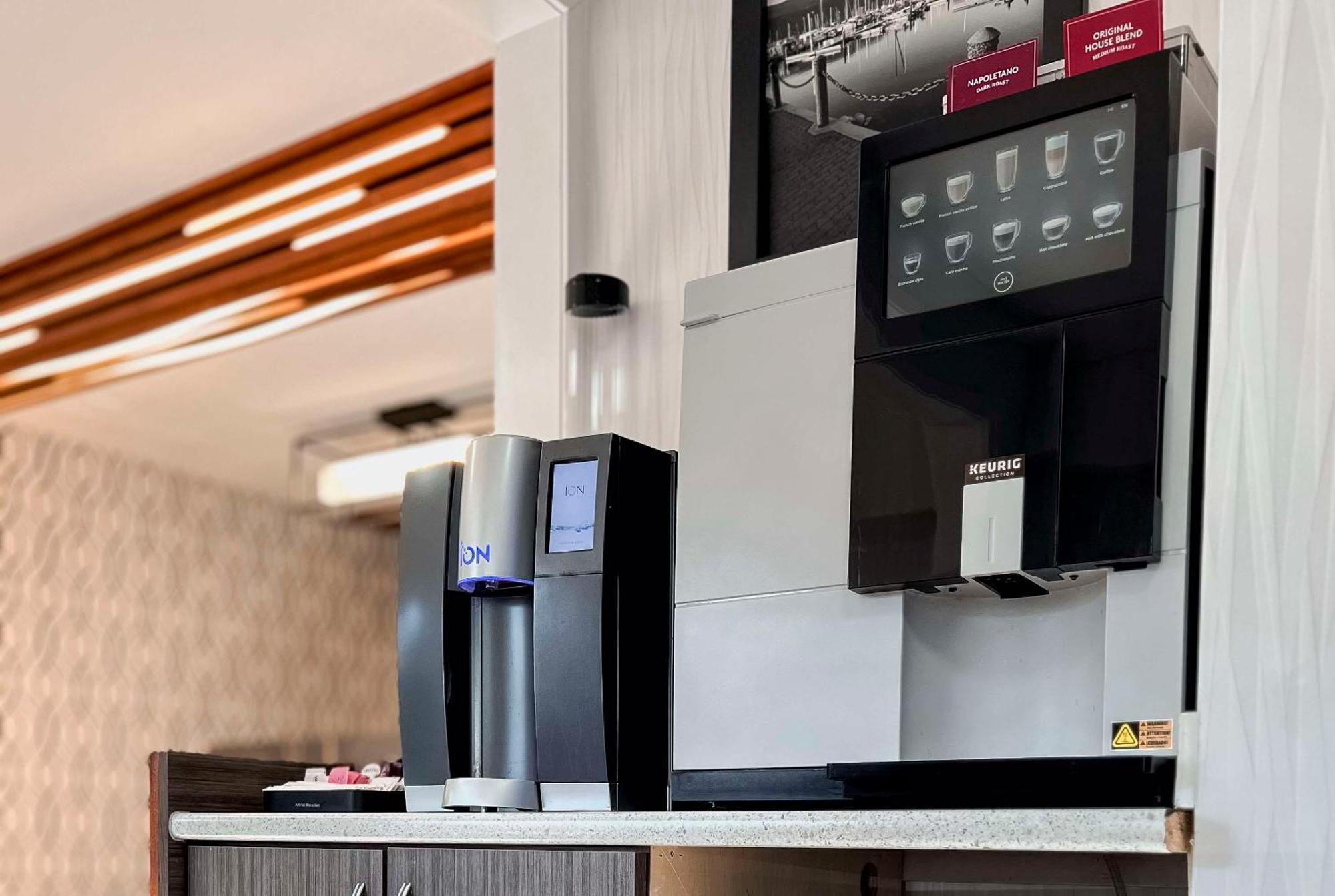Coast Metro Vancouver Hotel Μπέρναμπι Εξωτερικό φωτογραφία