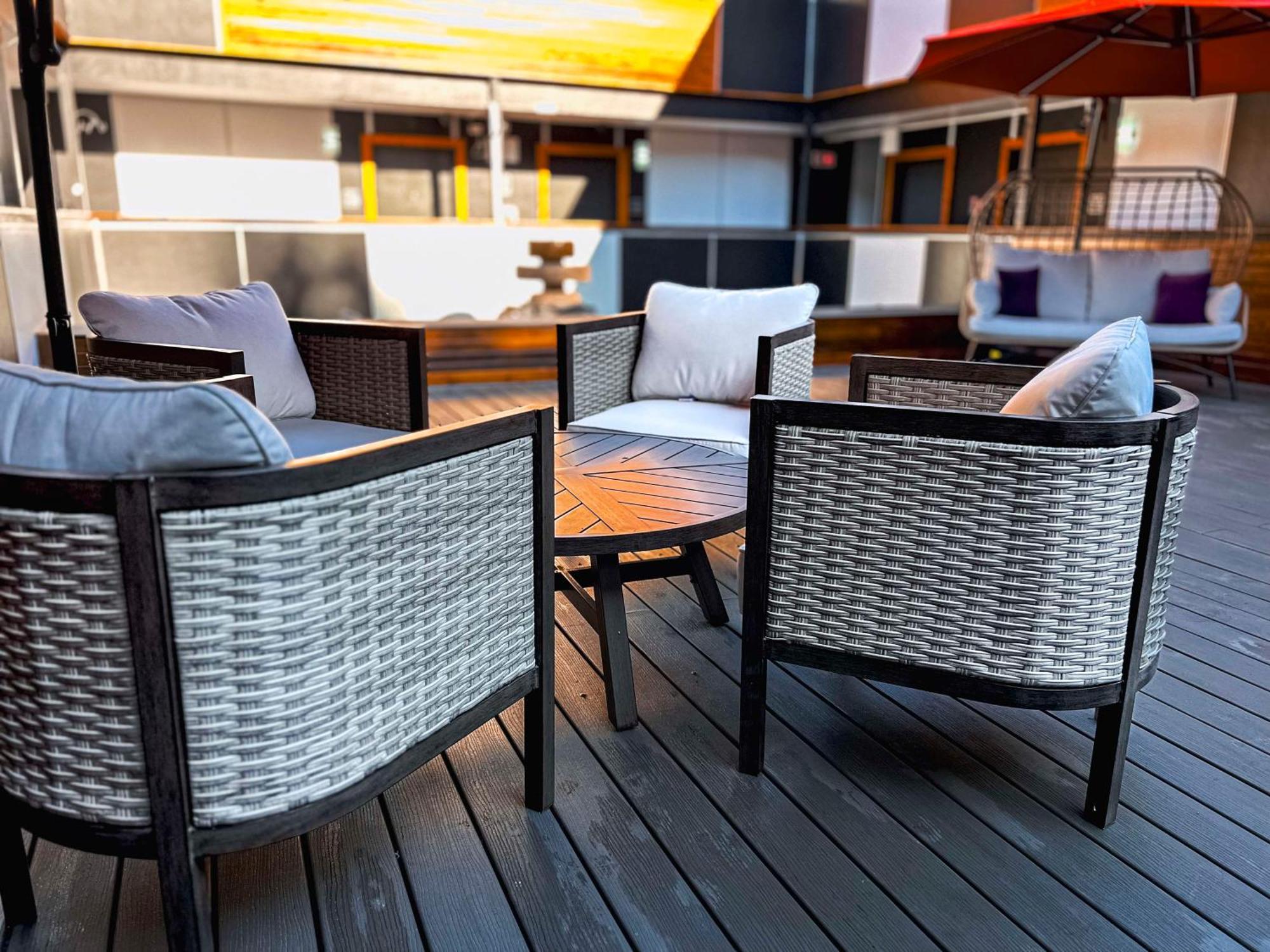 Coast Metro Vancouver Hotel Μπέρναμπι Εξωτερικό φωτογραφία