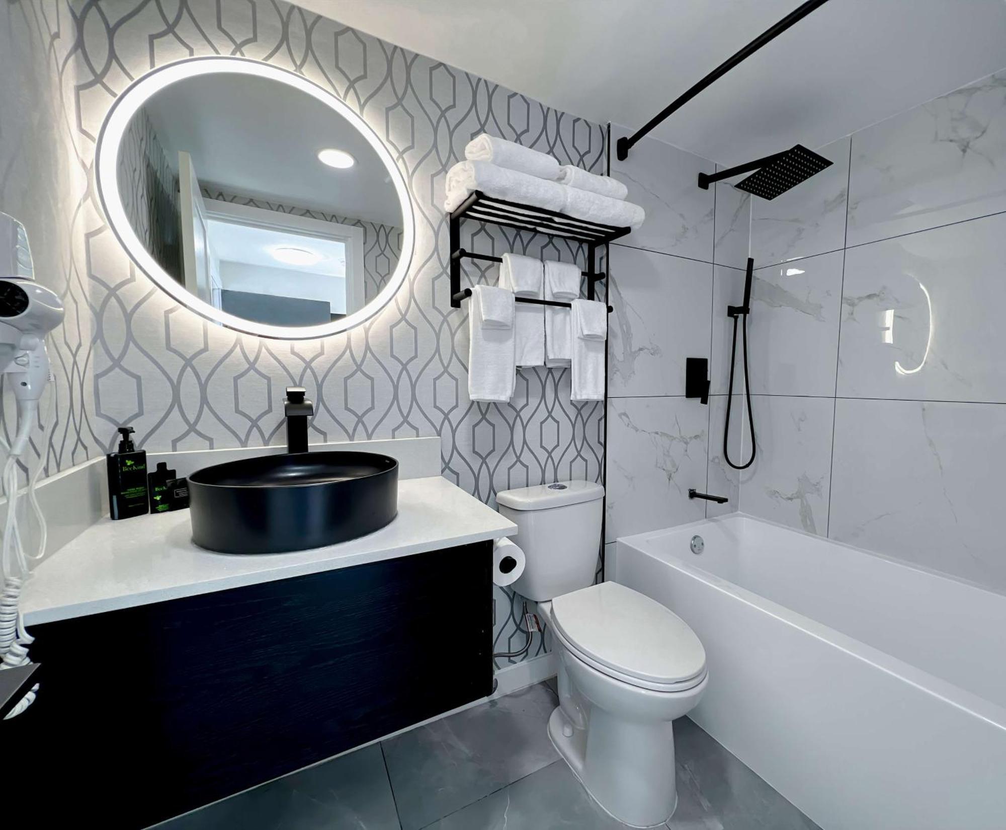 Coast Metro Vancouver Hotel Μπέρναμπι Εξωτερικό φωτογραφία
